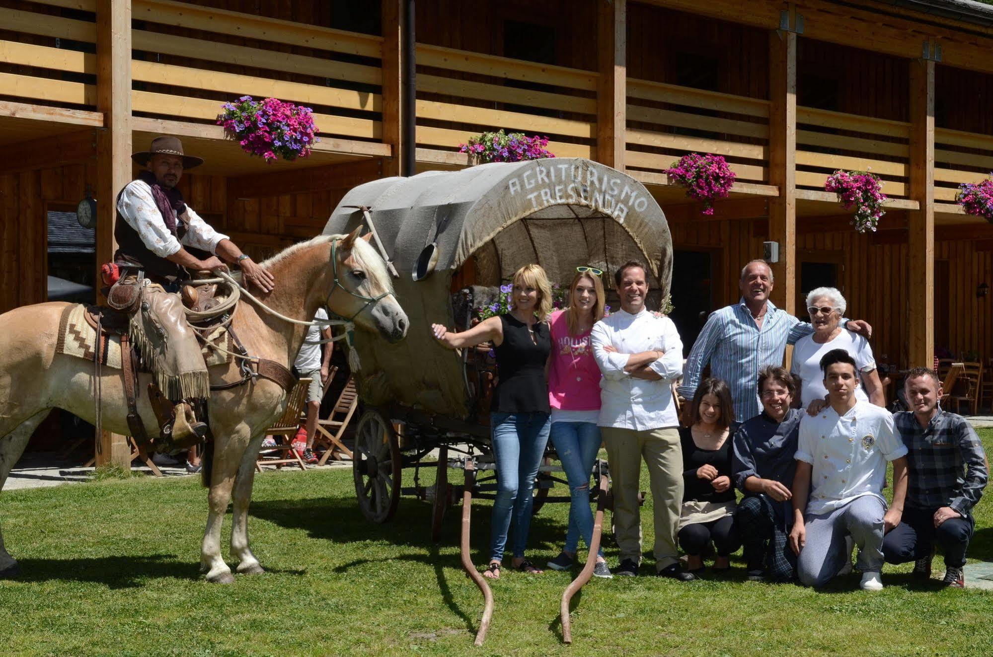 La Tresenda Hotel And Mountain Farm Livigno Bagian luar foto