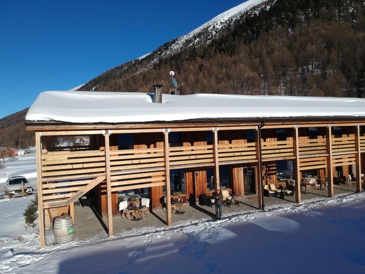 La Tresenda Hotel And Mountain Farm Livigno Bagian luar foto